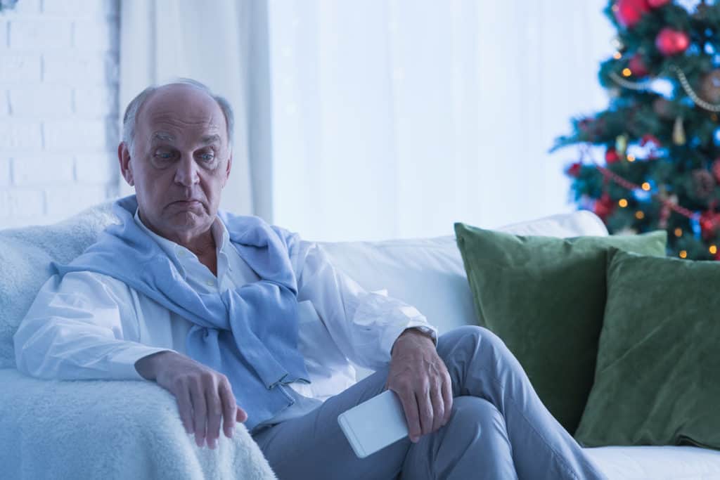 Sad senior man kontaktabbruch, eltern verlassen, kopp-wichmann, persoenlichkeits-blog,