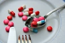 vitaminpillen-teller-xs-a-marc-roche-fotolia Dem Namen nach sind alle Vitamine drin.